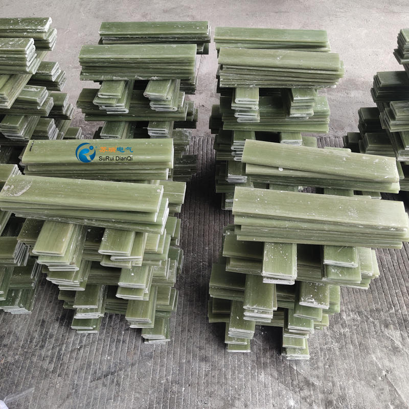 高強(qiáng)度U型絕緣板 (1).jpg